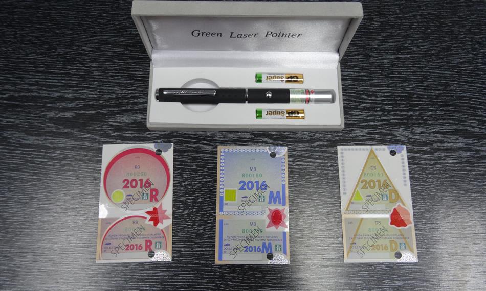 2016-1-12-1321známky a pero.JPG